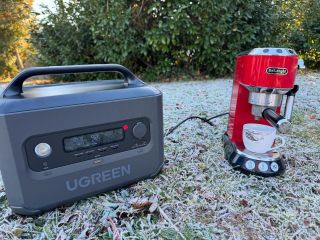 🔋 Mrazivá rána a chybějící energie do práce? Žádný problém! ⚡ Tahle nabíjecí stanice utáhne klidně i kávovar – ať už jste...